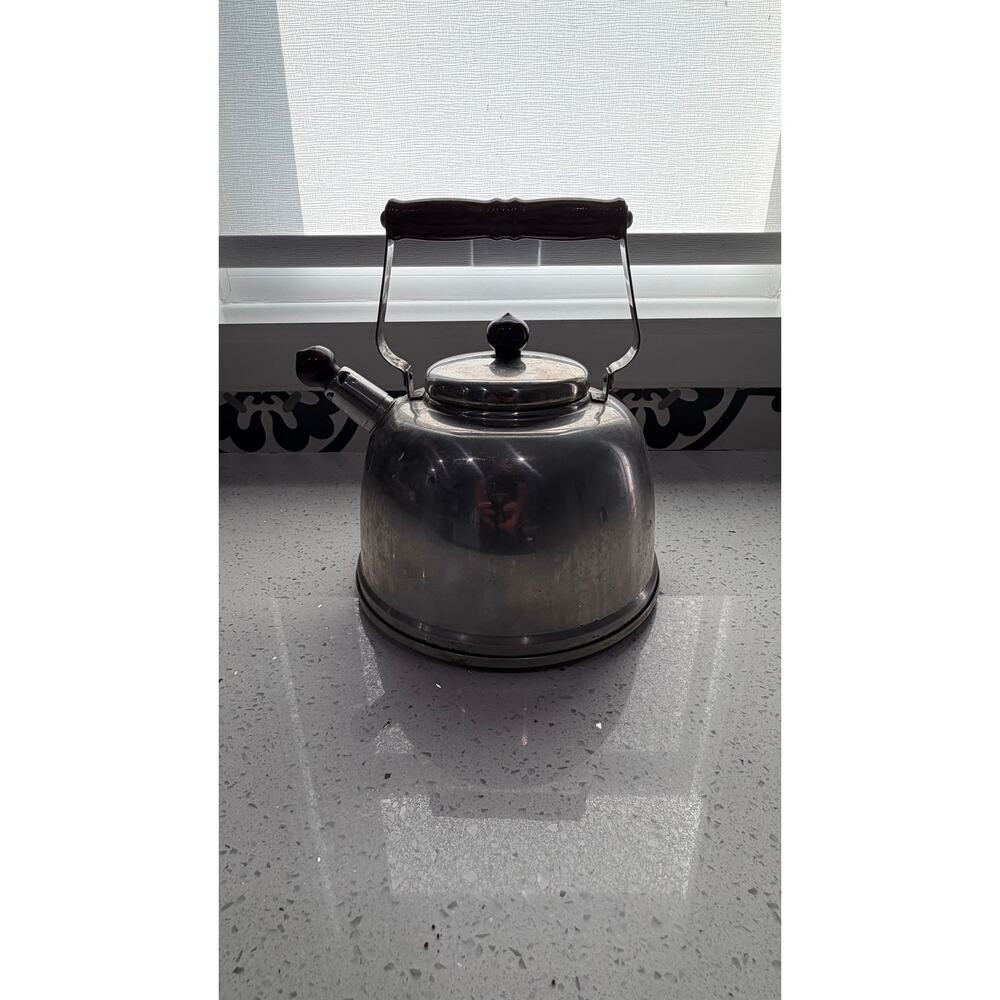 Vintage FARBERWARE Tea Kettle Pot 753 2.5 Quart Lid and Whistler Stainless Steel